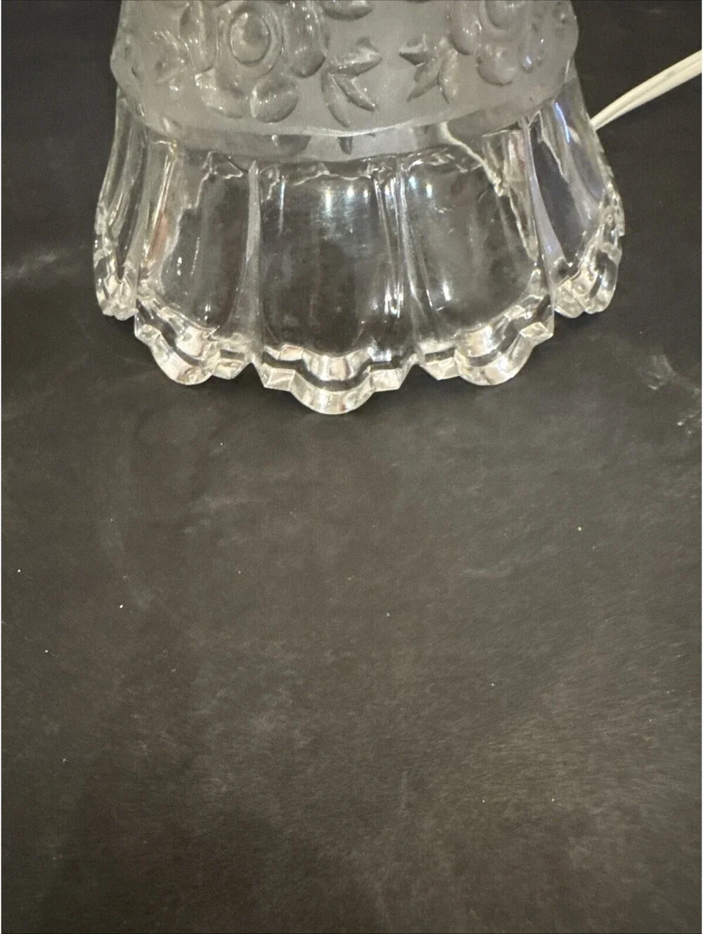 Vintage Crystal Clear Cut Glass Boudoir Table Lamp Flowers  14